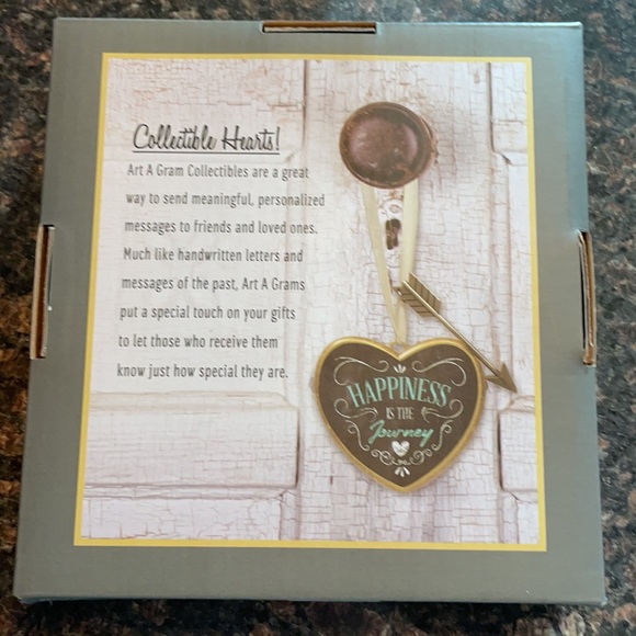 Art a Gram Collectible Display for Grandmothers - Picture 2 of 9